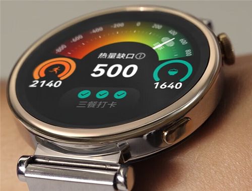 收下这份健康攻略 戴上华为智能手表，用库宾智能迎新年好彩头